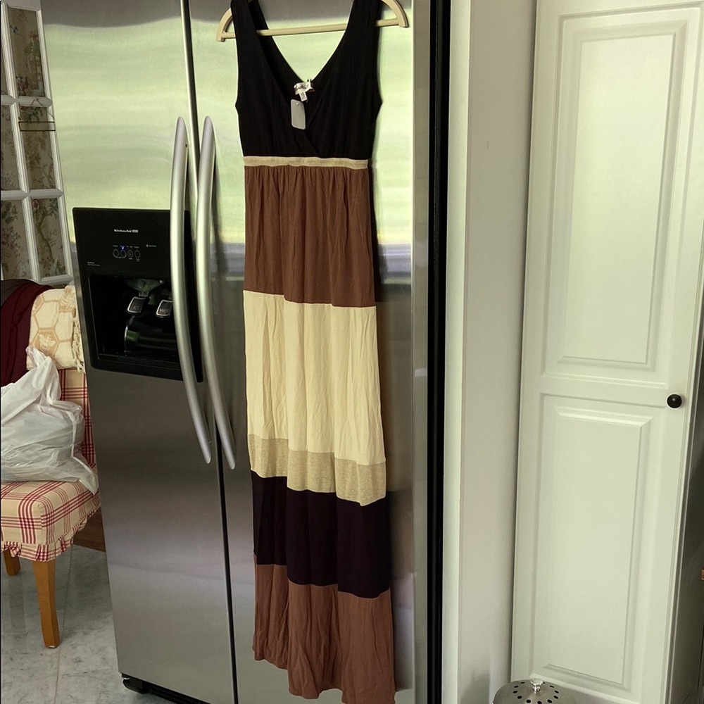 Sweetees Black and Brown V-Neck Maxi Sundress